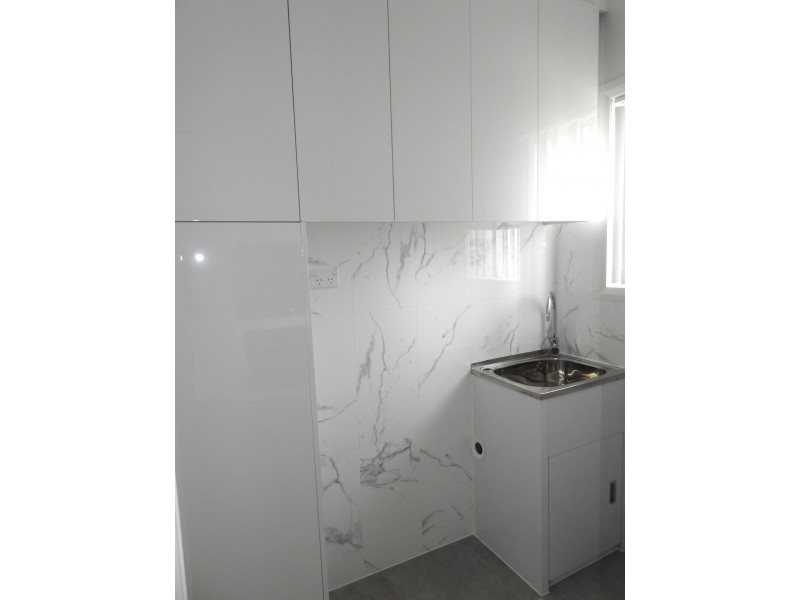 Edensor Park NSW 2176