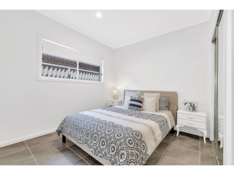 25 Mullumbimby Avenue, Hoxton Park NSW 2171