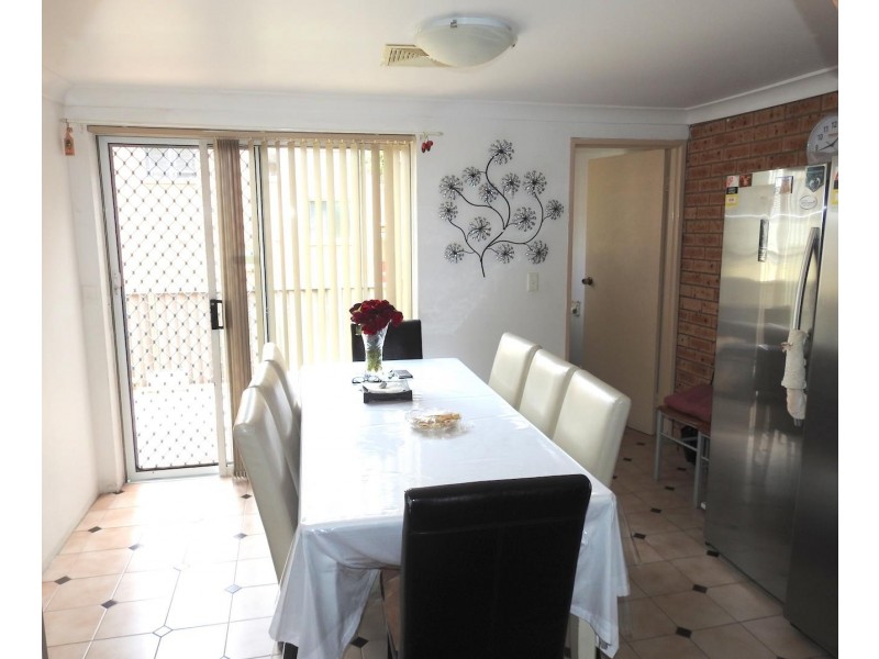 4/58 Sackville Street, Fairfield NSW 2165