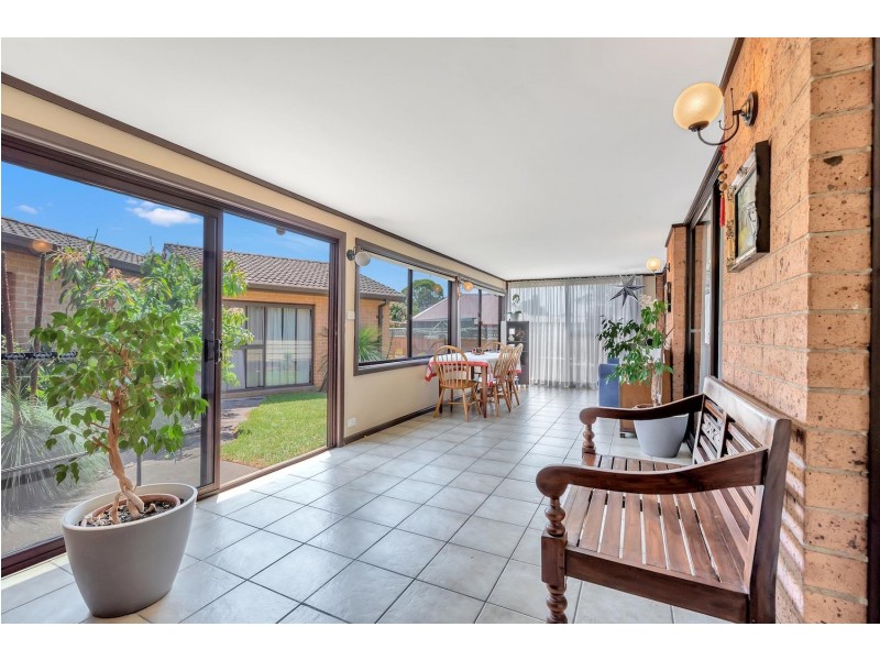 1 Stevens  Crescent, Smithfield NSW 2164