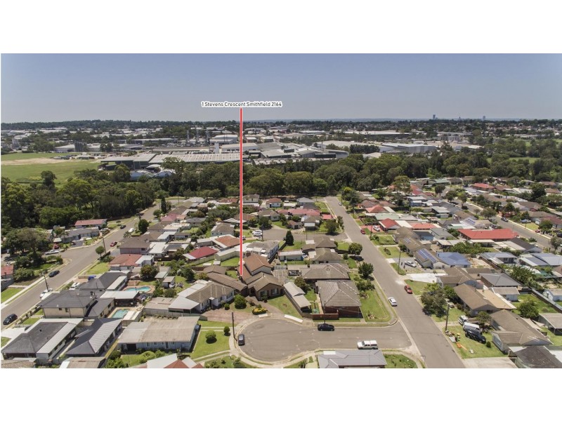 1 Stevens  Crescent, Smithfield NSW 2164