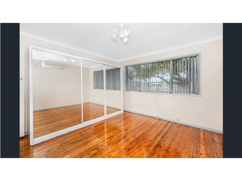 83 King Road, Fairfield West NSW 2165