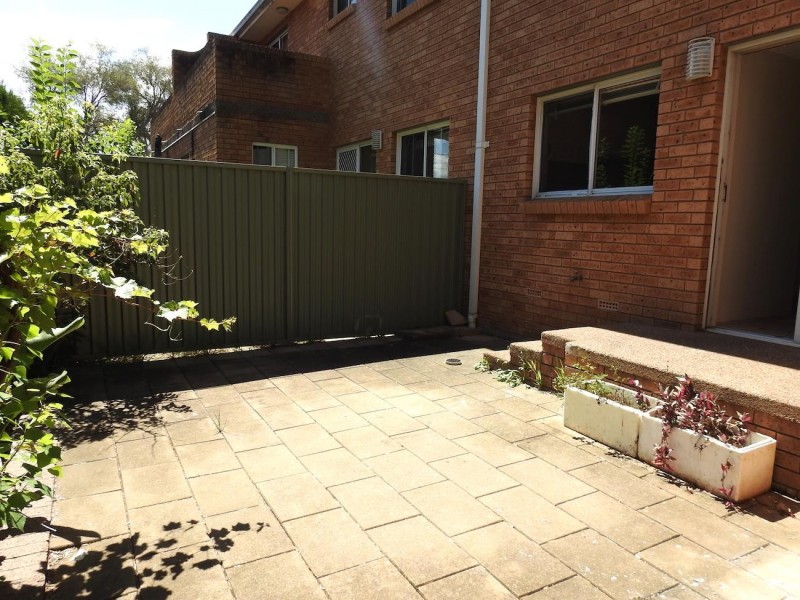 3/58 Sackville Street, Fairfield NSW 2165