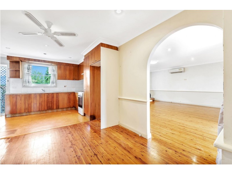 17 Tyrell Crescent, Fairfield West NSW 2165