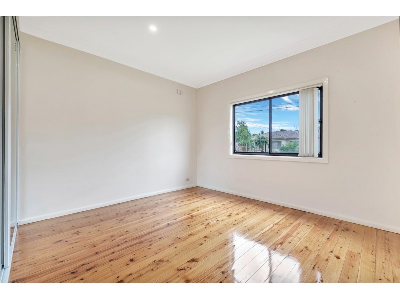 10 Duke Street, Canley Heights NSW 2166