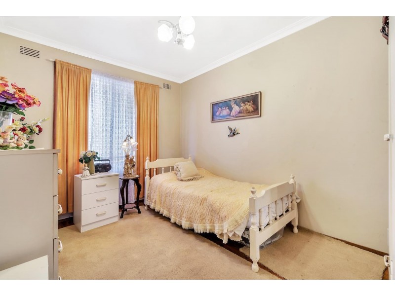 26 Kimberley Crescent, Fairfield NSW 2165