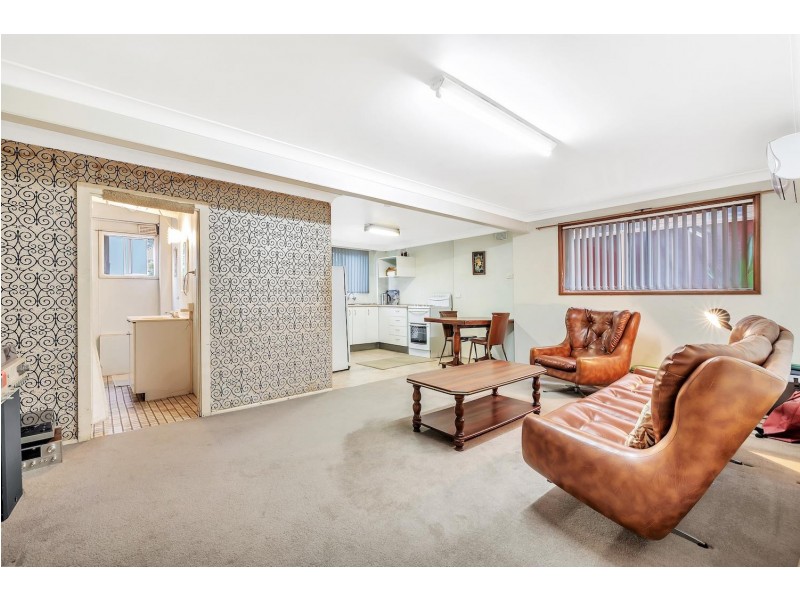 26 Kimberley Crescent, Fairfield NSW 2165