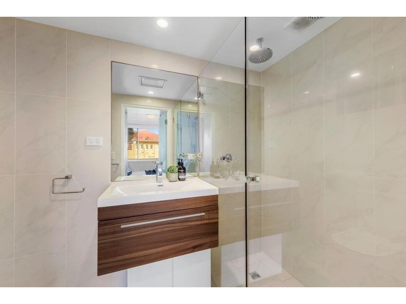 2/251 Oberon Street, Coogee NSW 2034