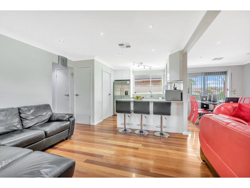 84 Falcon Circuit, Green Valley NSW 2168