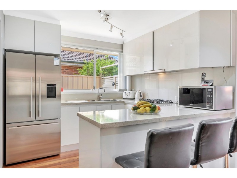 84 Falcon Circuit, Green Valley NSW 2168