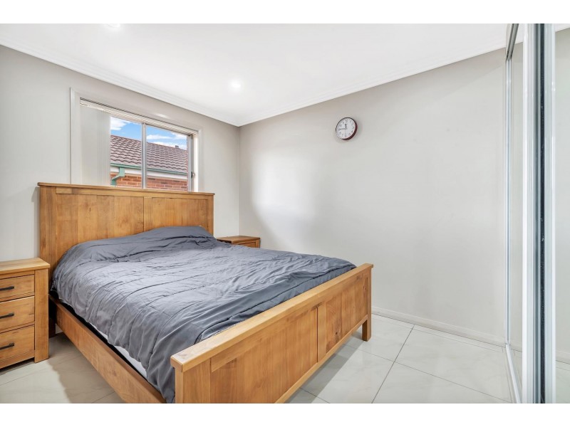 84 Falcon Circuit, Green Valley NSW 2168