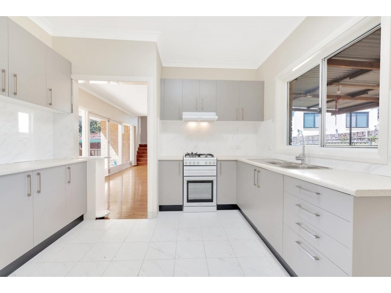 9 Huntingdale Avenue, Lansvale NSW 2166