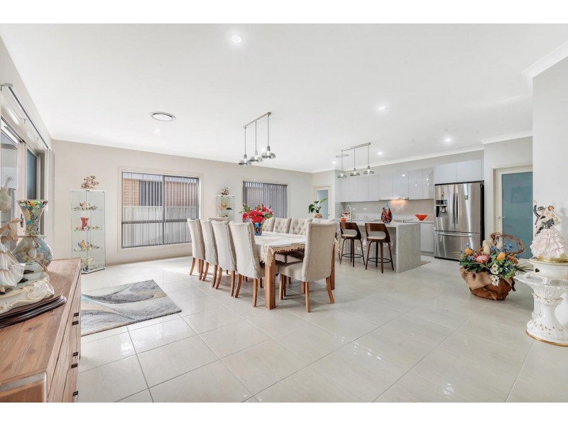 10 Galloway Street, Bossley Park NSW 2176