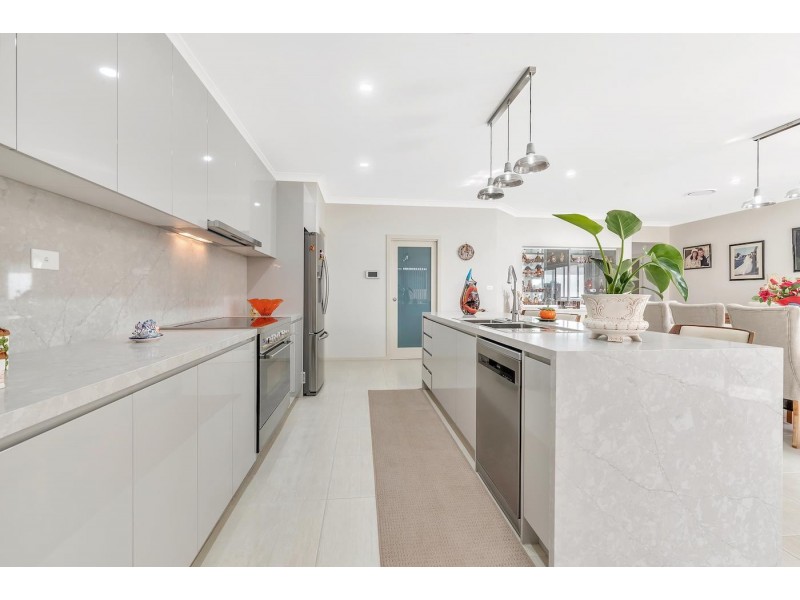 10 Galloway Street, Bossley Park NSW 2176