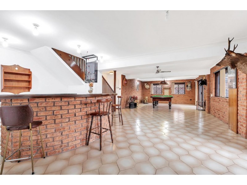 3 Blackwood  Close, Bossley Park NSW 2176