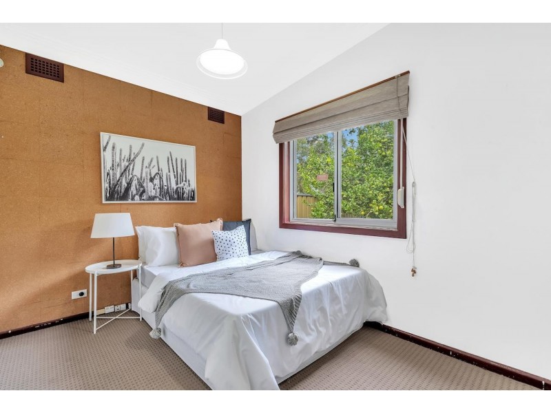 7 Edward Place, Canley Heights NSW 2166