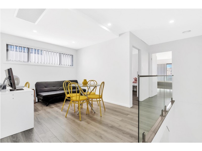 42 Evans Street, Fairfield Heights NSW 2165