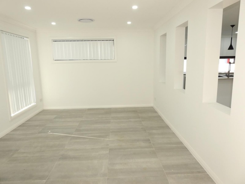 5 Alt Street, Smithfield NSW 2164