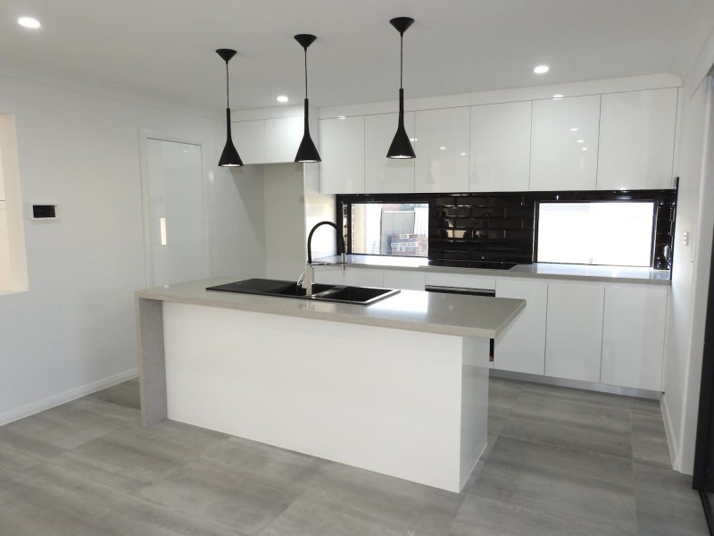 5 Alt Street, Smithfield NSW 2164