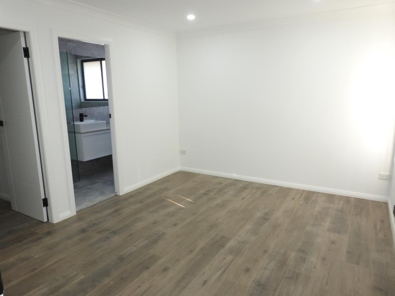 5 Alt Street, Smithfield NSW 2164