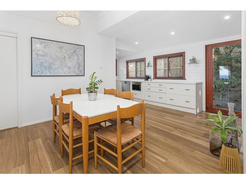 716-718 Lawrence Hargrave Drive, Coledale NSW 2515