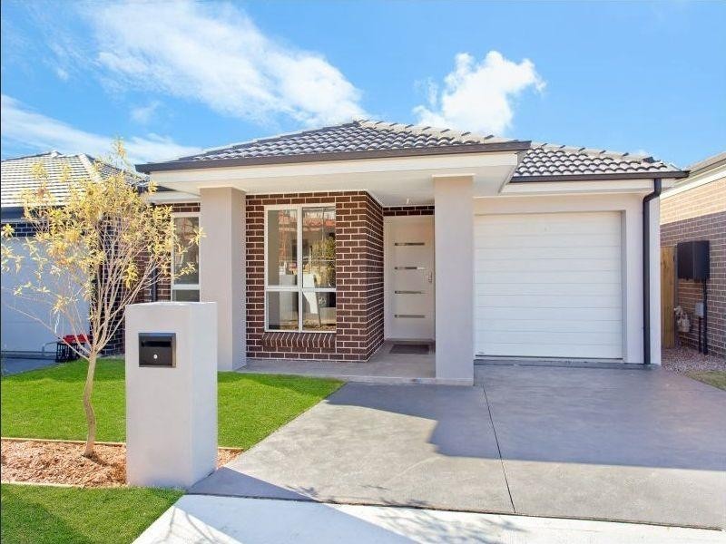 36 Summerland Crescent, Colebee NSW 2761