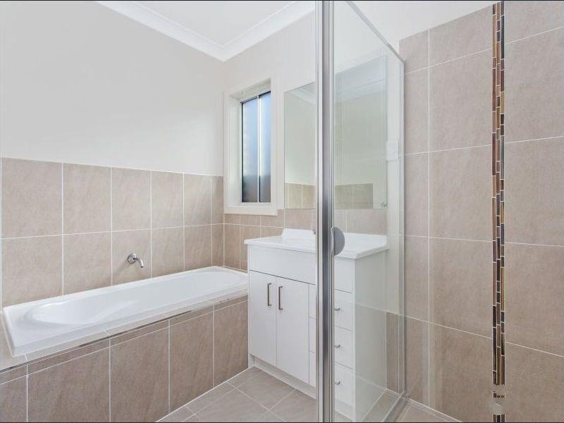 36 Summerland Crescent, Colebee NSW 2761