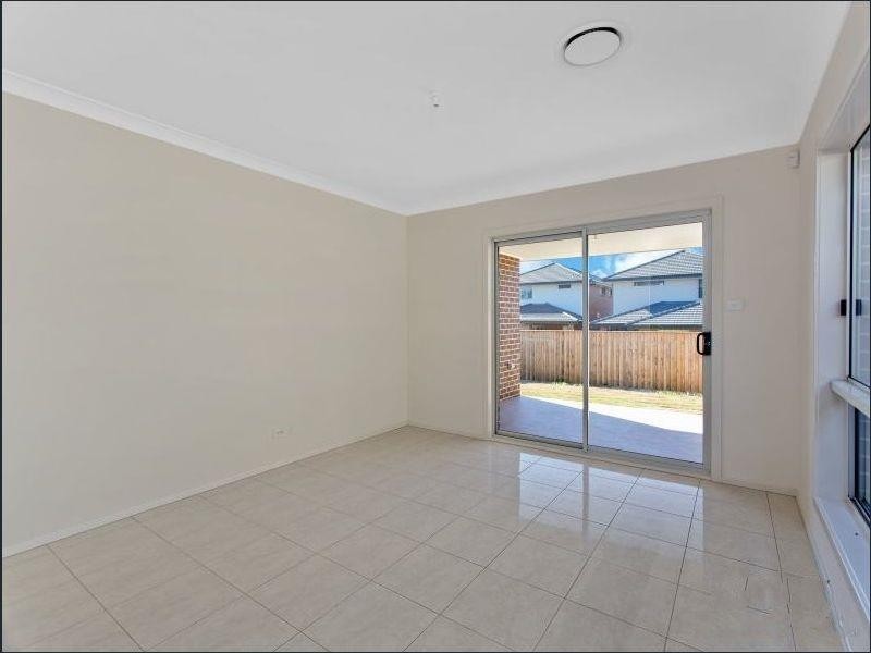 36 Summerland Crescent, Colebee NSW 2761