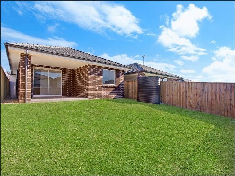 36 Summerland Crescent, Colebee NSW 2761