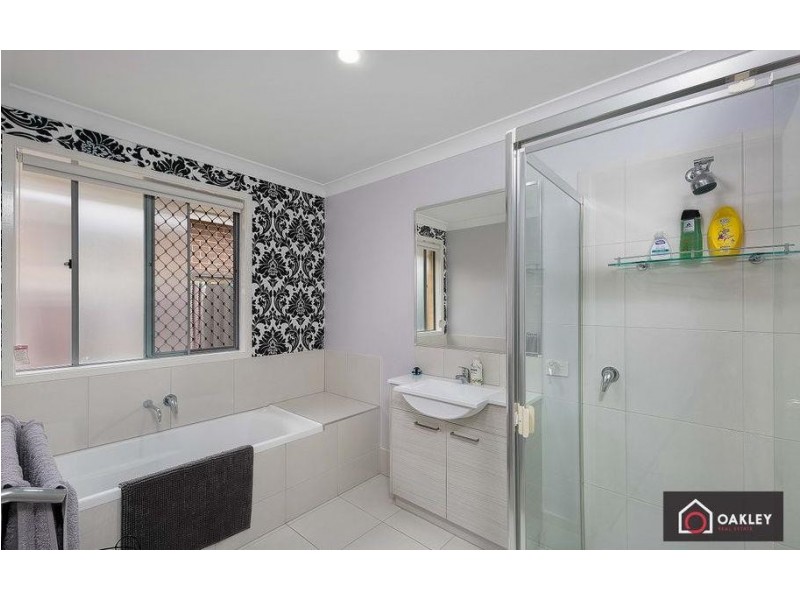 15 Darug Avenue, Glenmore Park NSW 2745