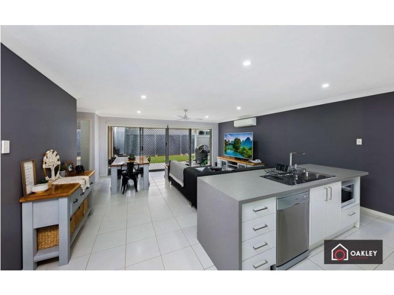 15 Darug Avenue, Glenmore Park NSW 2745