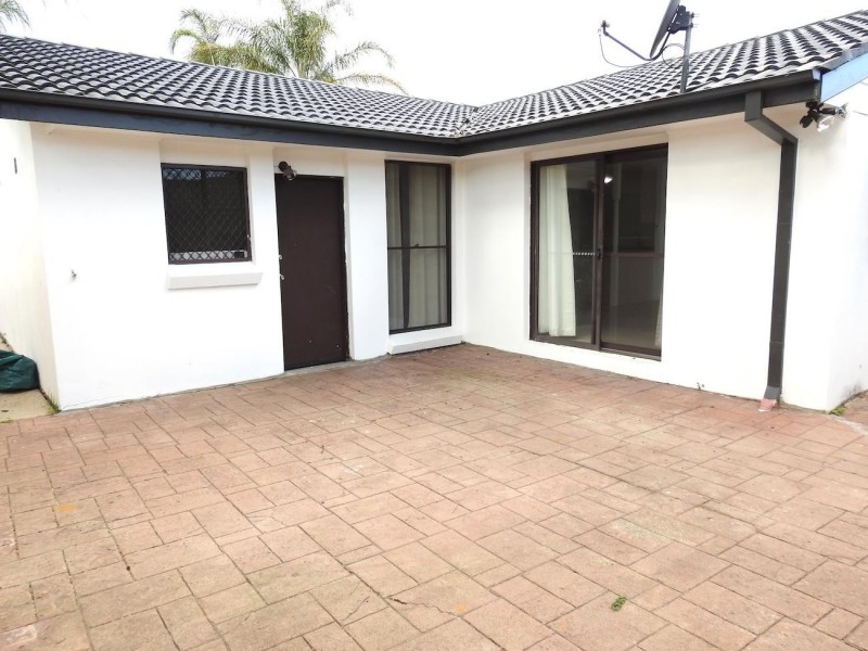 7 Glen Elgin Crescent, Edensor Park NSW 2176