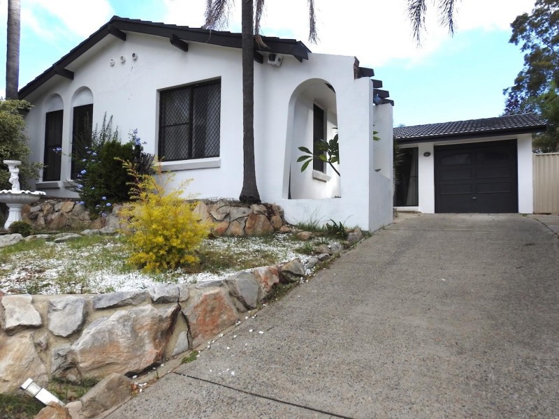 7 Glen Elgin Crescent, Edensor Park NSW 2176