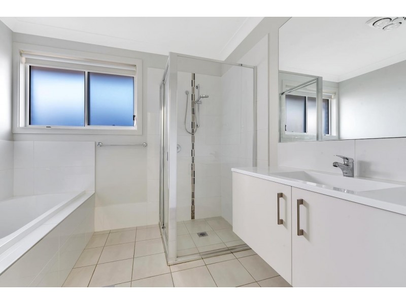 3 Tess Circuit, Oran Park NSW 2570