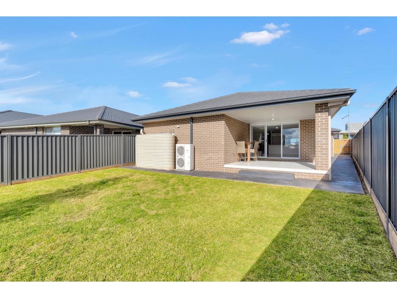 3 Tess Circuit, Oran Park NSW 2570