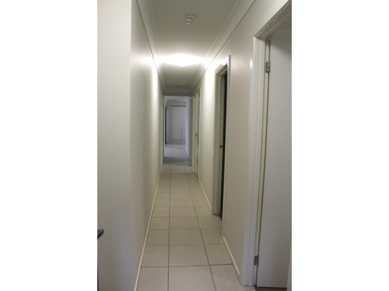 8 Blackburn Street, Ropes Crossing NSW 2760