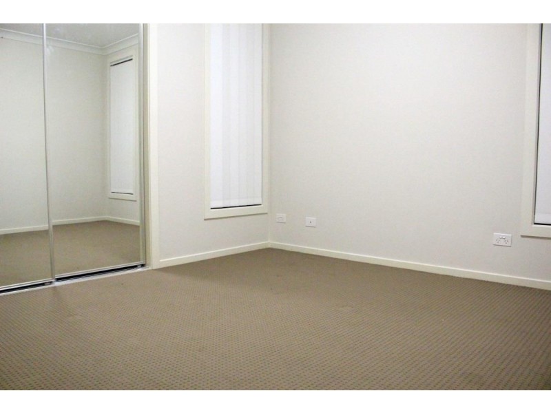 8 Blackburn Street, Ropes Crossing NSW 2760