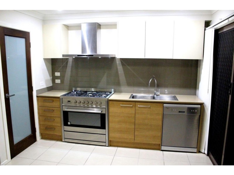 8 Blackburn Street, Ropes Crossing NSW 2760