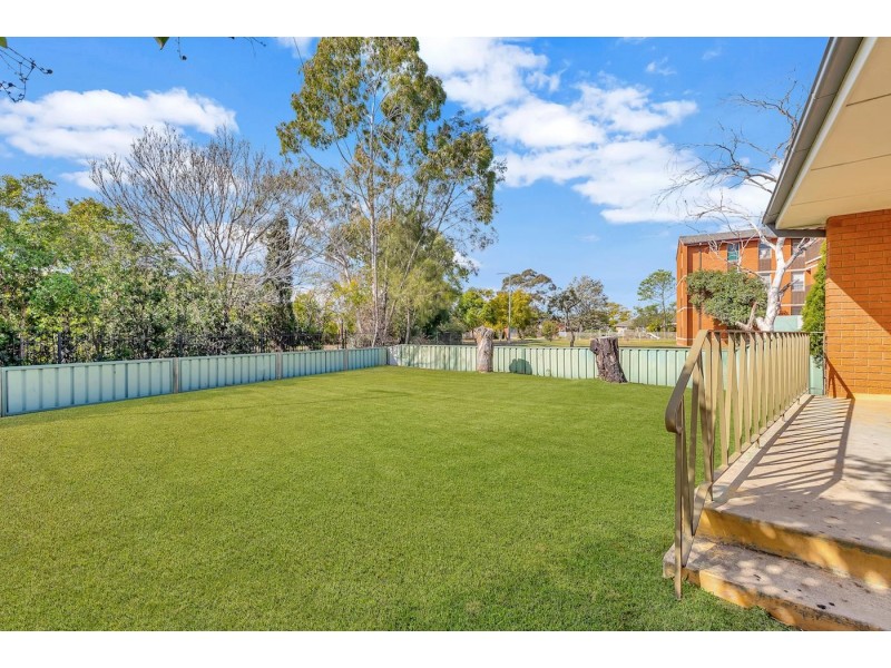 5 Hebburn Place, Cartwright NSW 2168