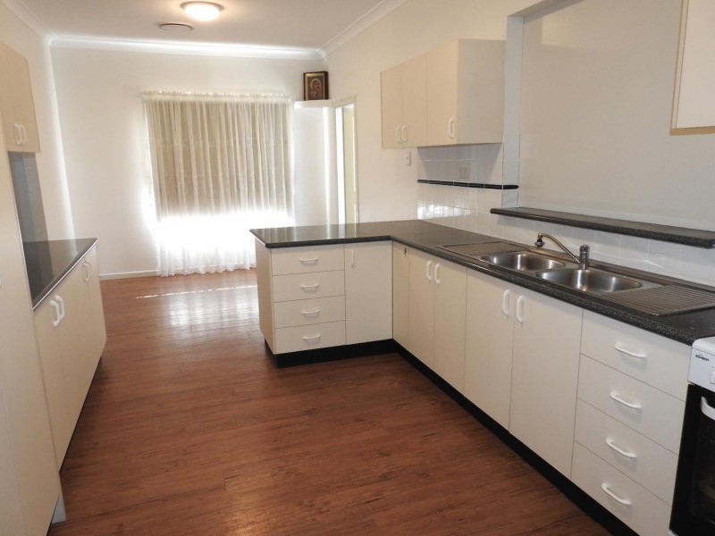 Fairfield West NSW 2165