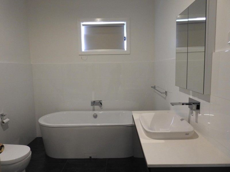 Fairfield West NSW 2165