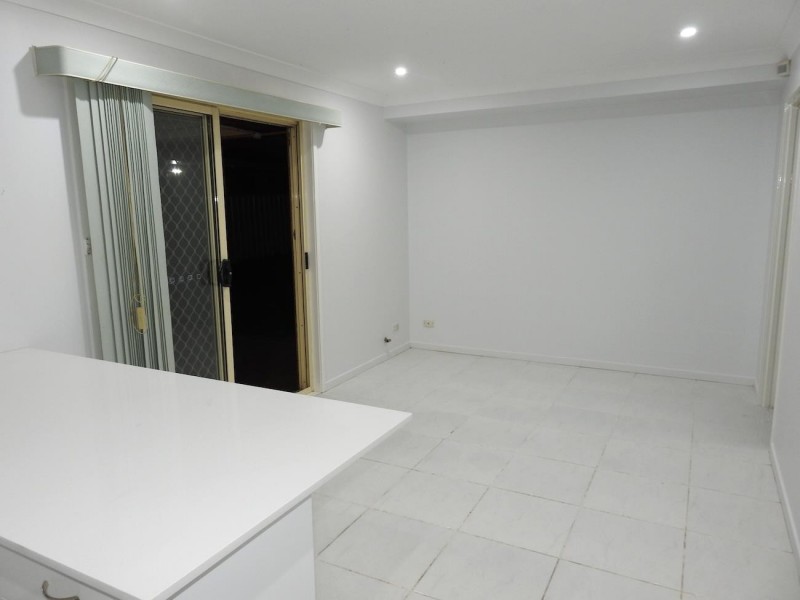 8 Bellingen Way, Hoxton Park NSW 2171