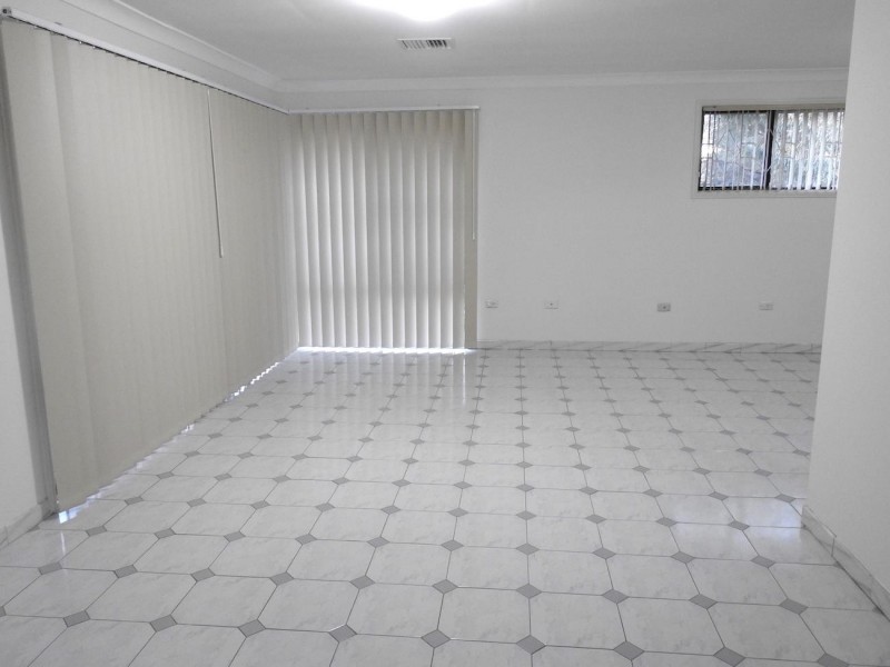 38 Canterbury Road, St Johns Park NSW 2176