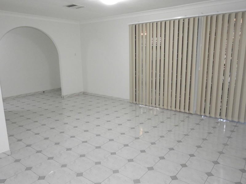 38 Canterbury Road, St Johns Park NSW 2176