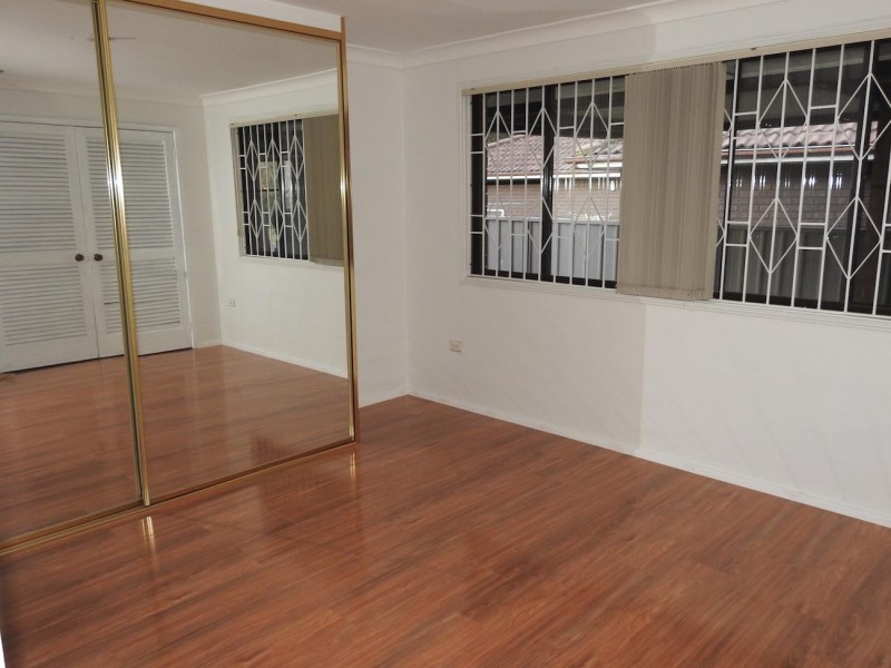 38 Canterbury Road, St Johns Park NSW 2176