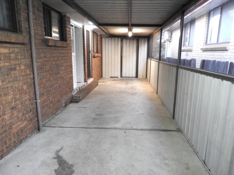 38 Canterbury Road, St Johns Park NSW 2176