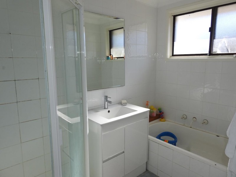 23 Oliveri Crescent, Green Valley NSW 2168