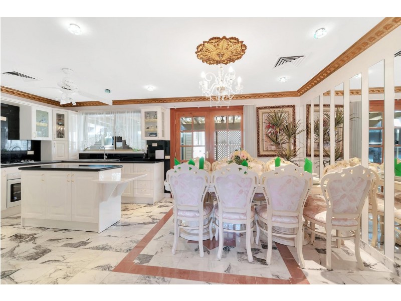 21 Marcellus Place, Rosemeadow NSW 2560