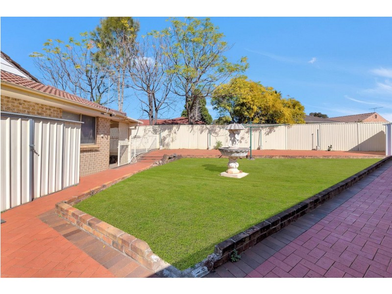 21 Marcellus Place, Rosemeadow NSW 2560