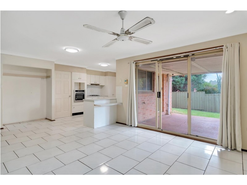 5 Peat Close, Eagle Vale NSW 2558